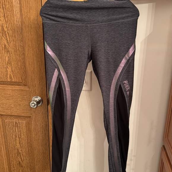PINK Victorias Secret Ultimate size medium - Picture 2 of 4